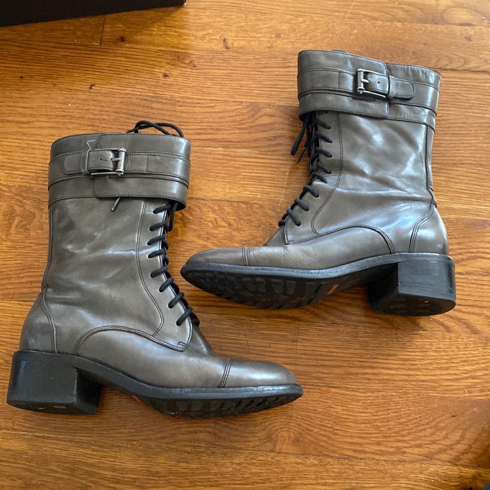 Cole haan boots size 5.5